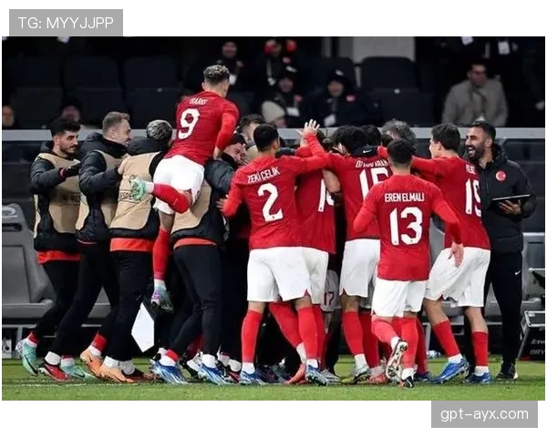 全球足球排名巨变：新锐球队强势崛起，传统豪强重振雄风