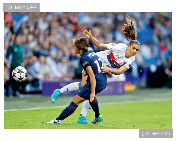 亚历克斯·摩根遛娃像走红毯，那个包和背景把我酸到怀疑人生